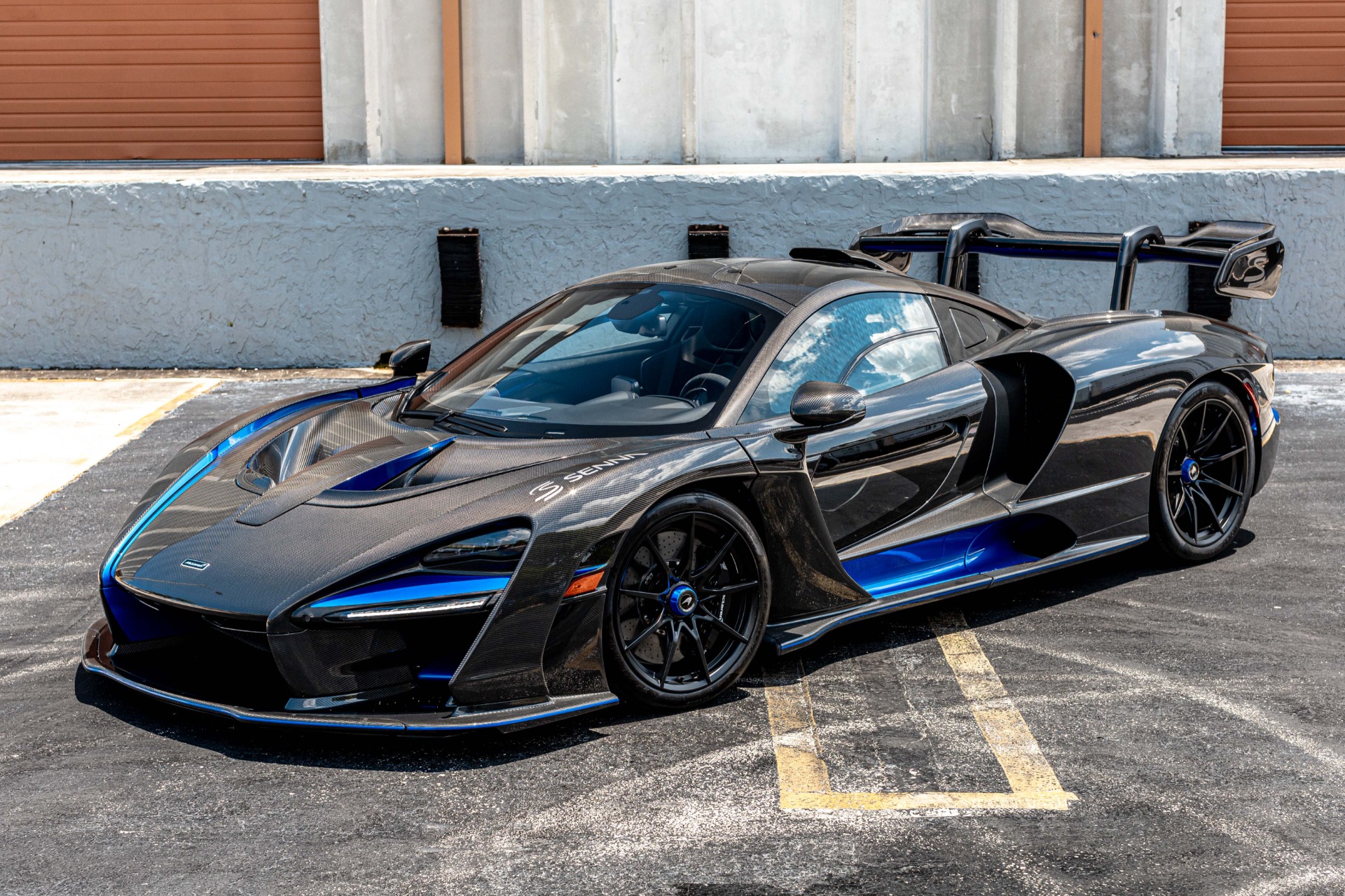 Used 2019 Mclaren Senna 13 In Gloss Carbon 138m Msrp Electric Blue Accents And Gold