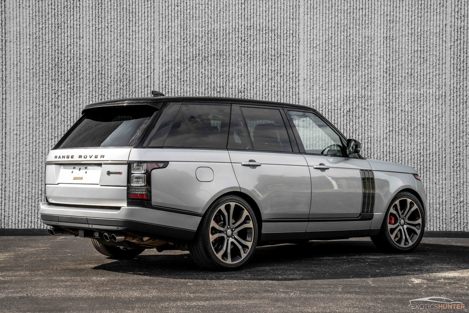 Used 2017 Land Rover Range Rover SV Autobiography Dynamic w/ 22in Wheels  and Cooler Compartment For Sale (Sold) | Exotics Hunter Stock #T-355750
