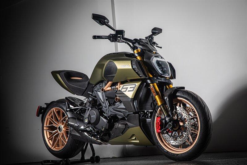 Ducati diavel second sale hand