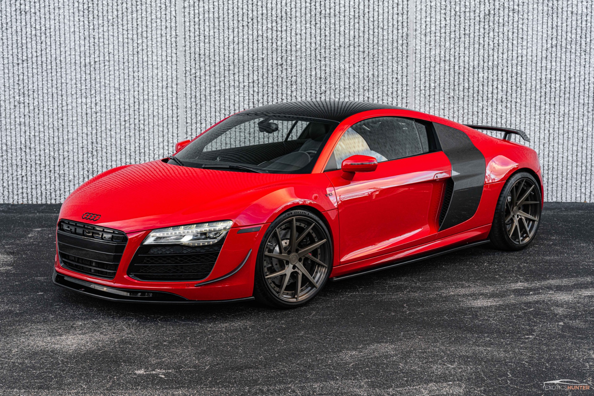 Used 2014 Audi R8 5.2 quattro Tastefully Modified w/ Diamond Stitch ...